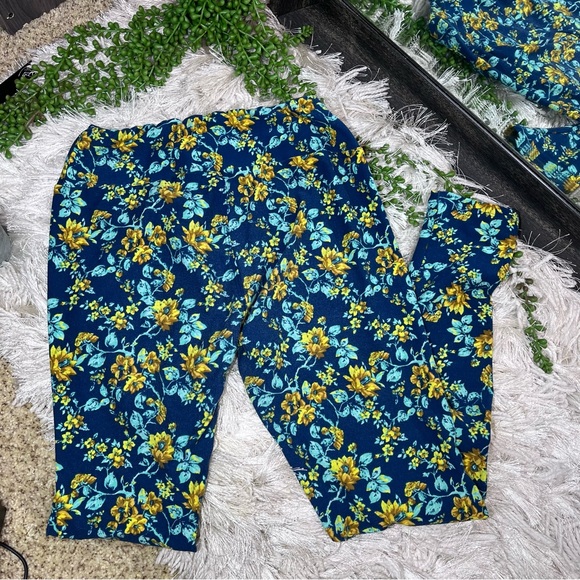 🌸5/$25🌸LulaRoe Floral Printed Blue & Yellow Leggings One Size - Picture 3 of 14